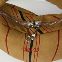 〖WULTMAS X Affection BLVD〗Marshmallow Heart Clutch in Woody